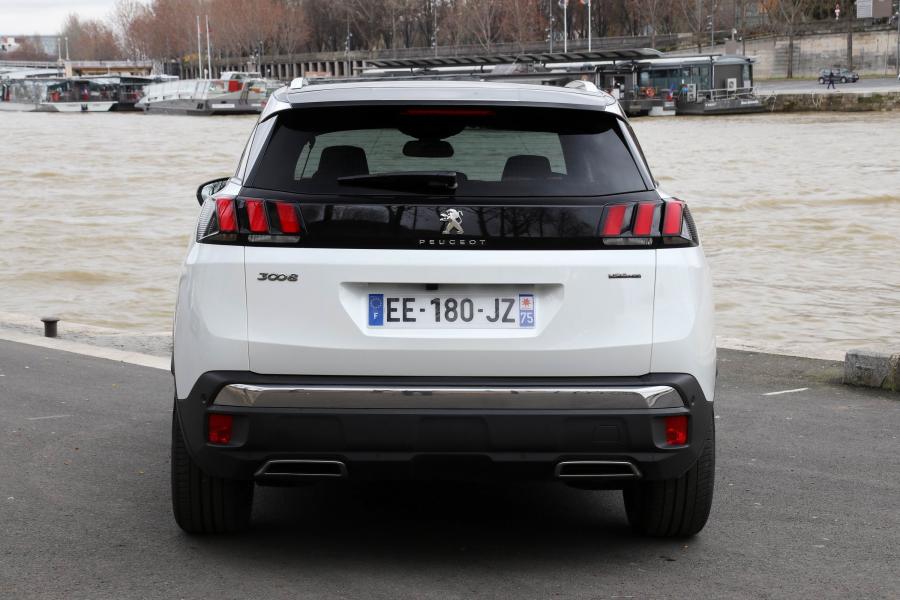  Peugeot 3008 GT Line 2016 года  (WW) (фото 26 из 42)